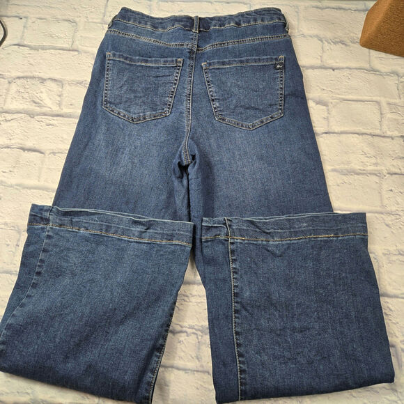 m jeans Maurices Women's Jeans Super Hi-Rise Wide Leg Button Fly size 2 Short - Picture 10 of 16